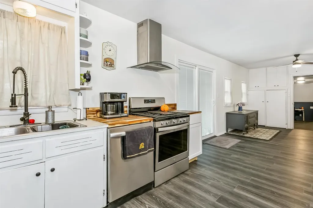 1220 N Money Avenue Augusta KS 67010