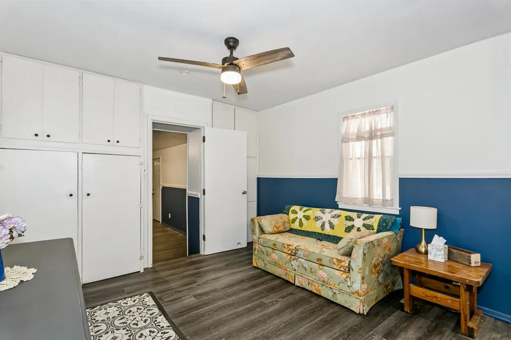 1220 N Money Avenue Augusta KS 67010