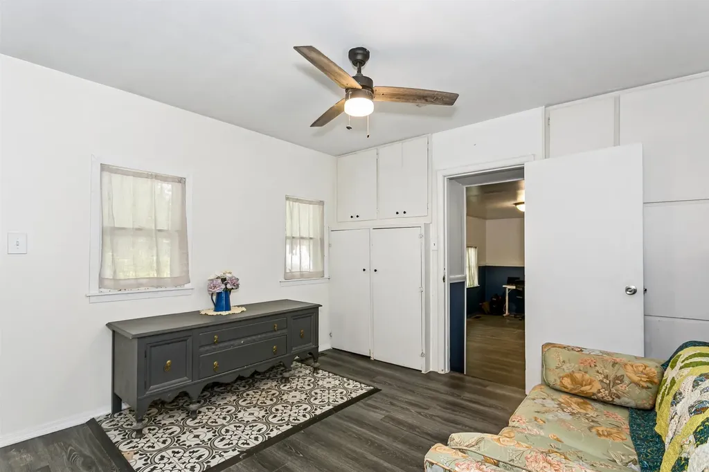 1220 N Money Avenue Augusta KS 67010