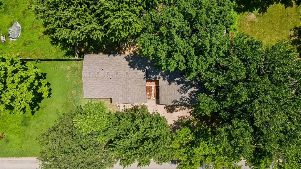 1220 N Money Avenue Augusta KS 67010