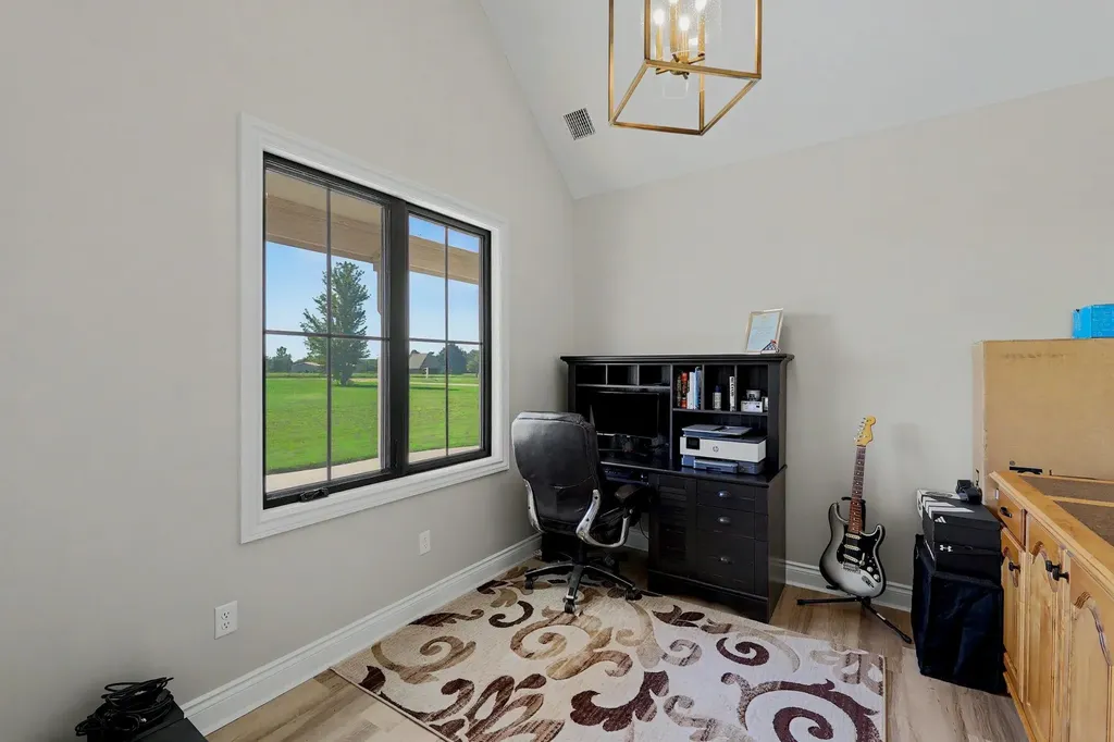 217 N Heritage Road Wellington KS 67152