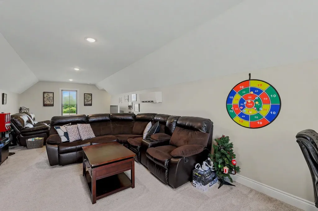 217 N Heritage Road Wellington KS 67152