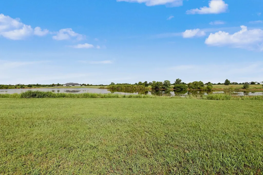 217 N Heritage Road Wellington KS 67152