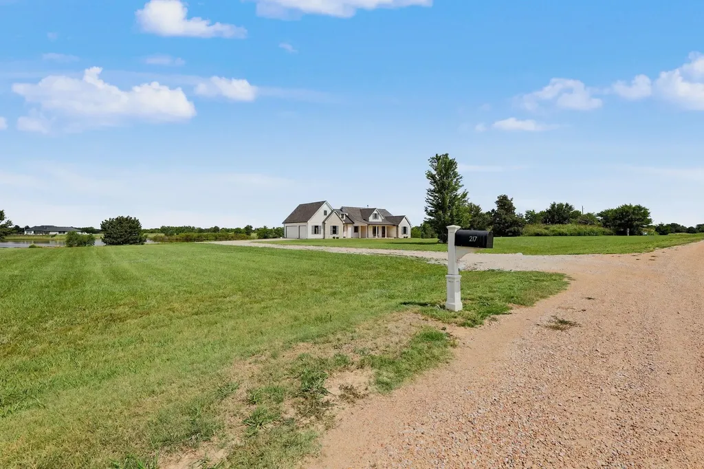 217 N Heritage Road Wellington KS 67152