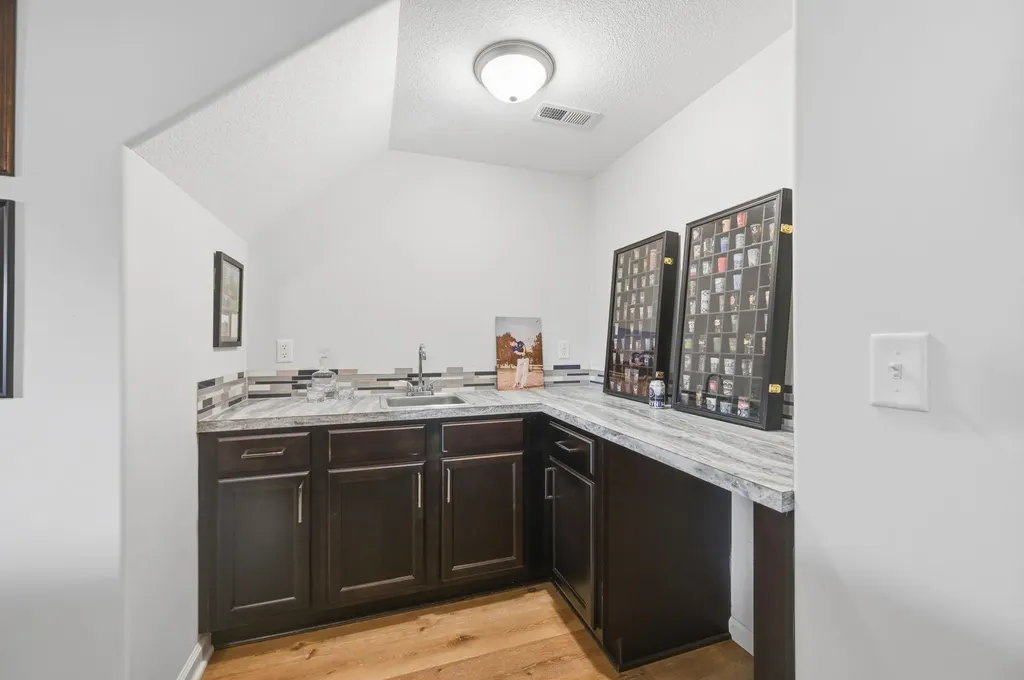 5279 N Pebblecreek Street Wichita KS 67226