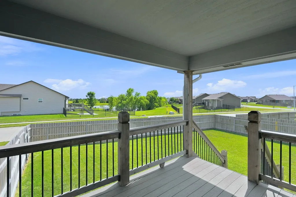 5279 N Pebblecreek Street Wichita KS 67226