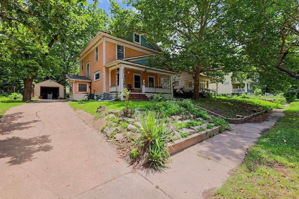 1538 N Holyoke Wichita KS 67208