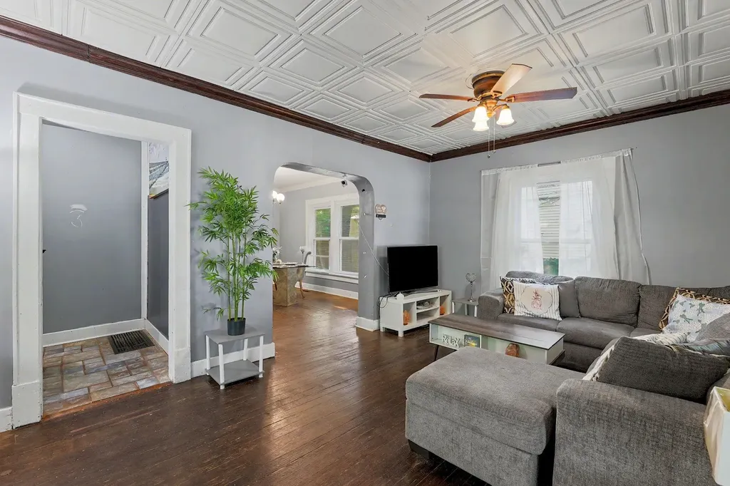 1538 N Holyoke Wichita KS 67208