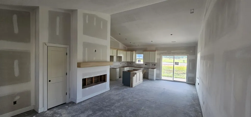 1629 Midway Court Valley Center KS 67147