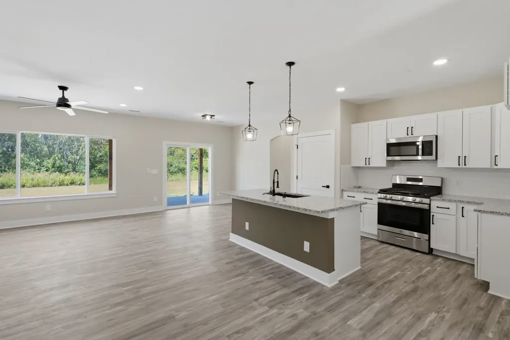 635 S Arbor Valley Way Valley Center KS 67147