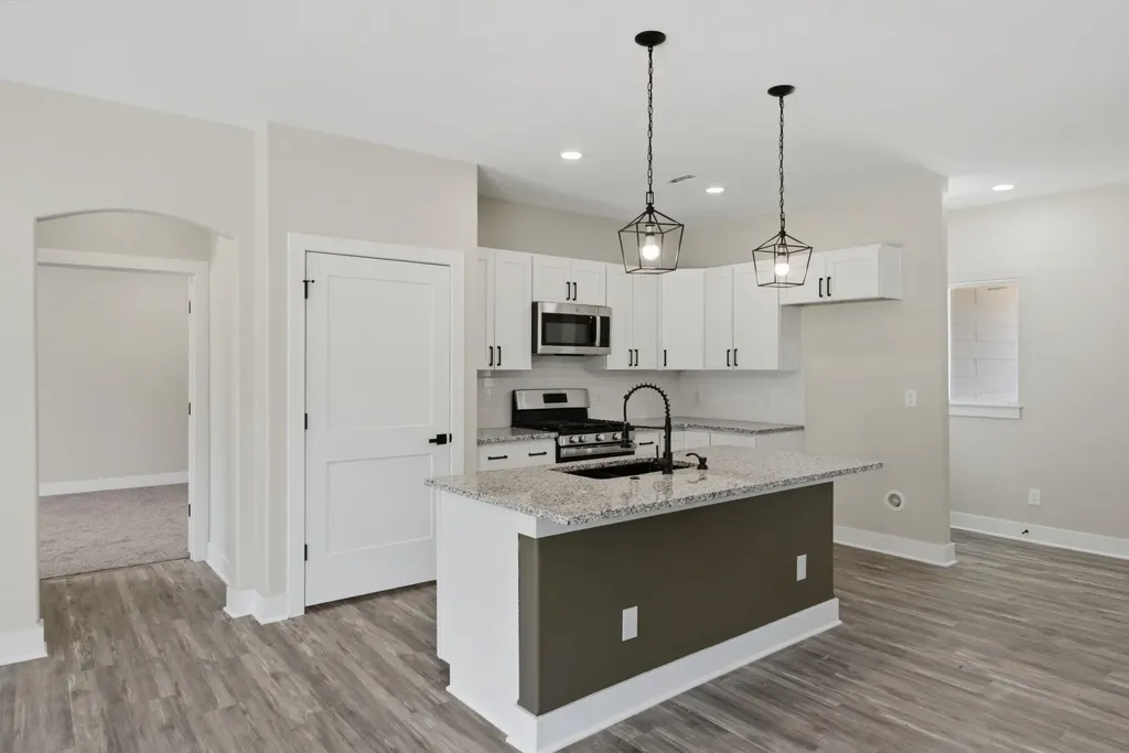 635 S Arbor Valley Way Valley Center KS 67147