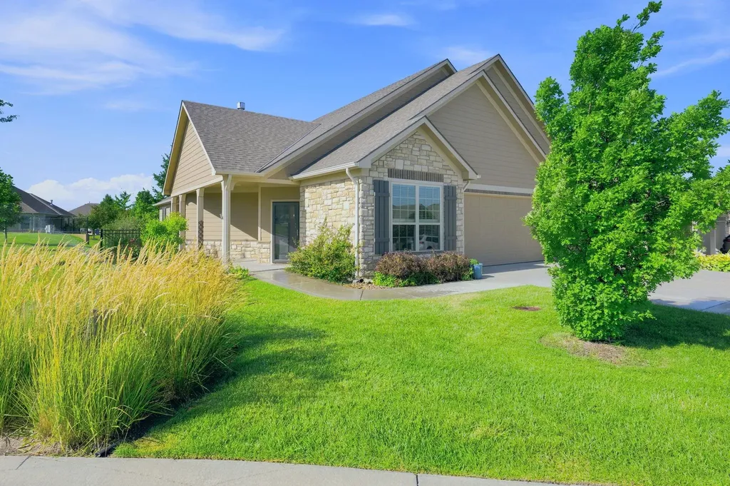 937 E Clearlake Derby KS 67037