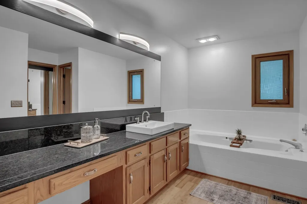 701 Wedgewood Drive Newton KS 67114
