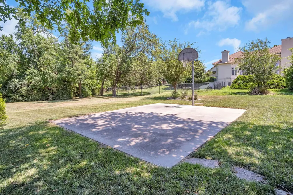 701 Wedgewood Drive Newton KS 67114