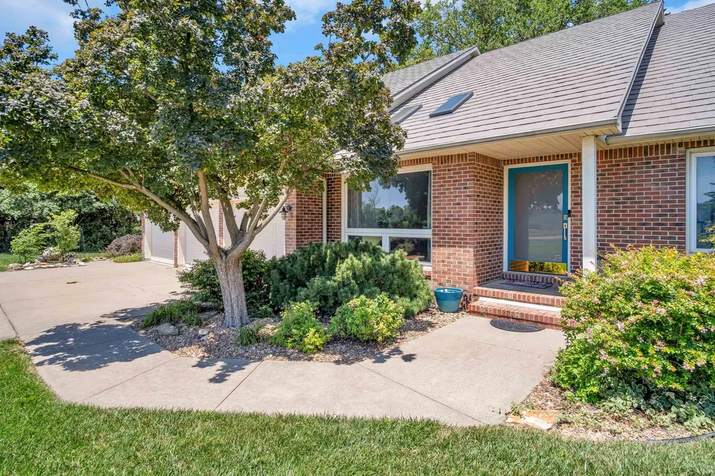 701 Wedgewood Drive Newton KS 67114