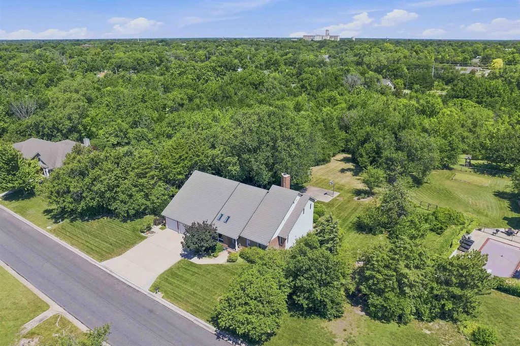 701 Wedgewood Drive Newton KS 67114