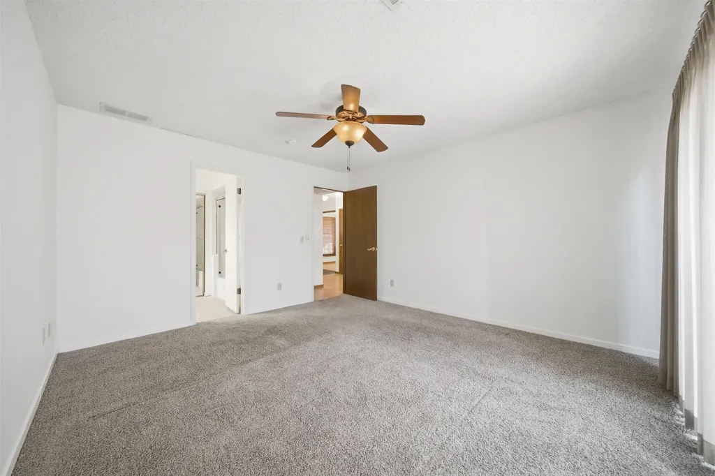 8018 E Woodspring Way Wichita KS 67226