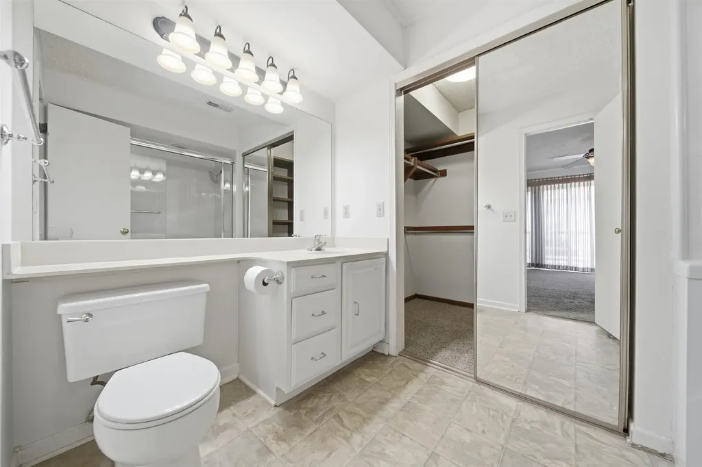 8018 E Woodspring Way Wichita KS 67226