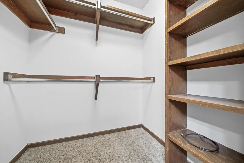 8018 E Woodspring Way Wichita KS 67226