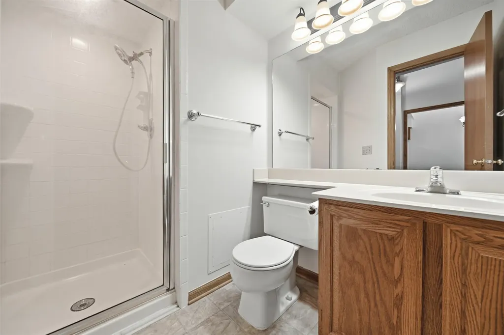 8018 E Woodspring Way Wichita KS 67226
