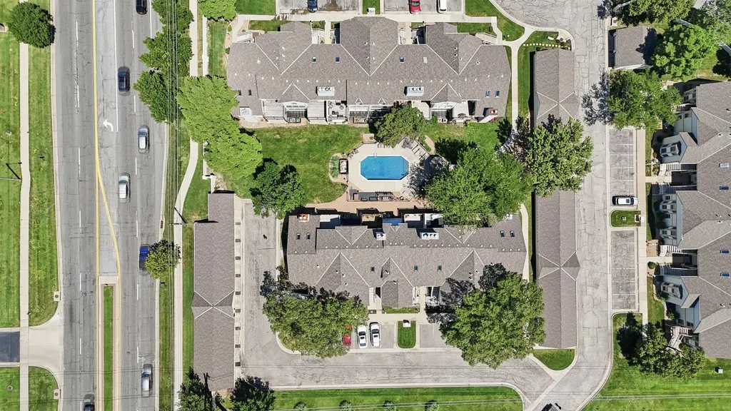 8018 E Woodspring Way Wichita KS 67226