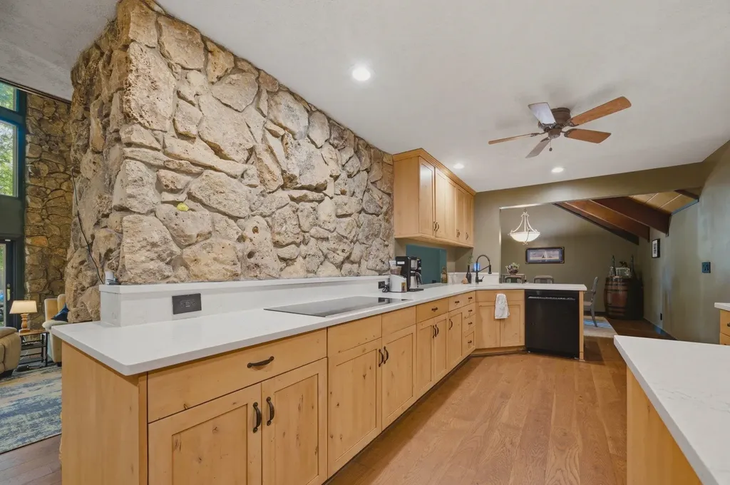 2405 N Redbud Lane Wichita KS 67204