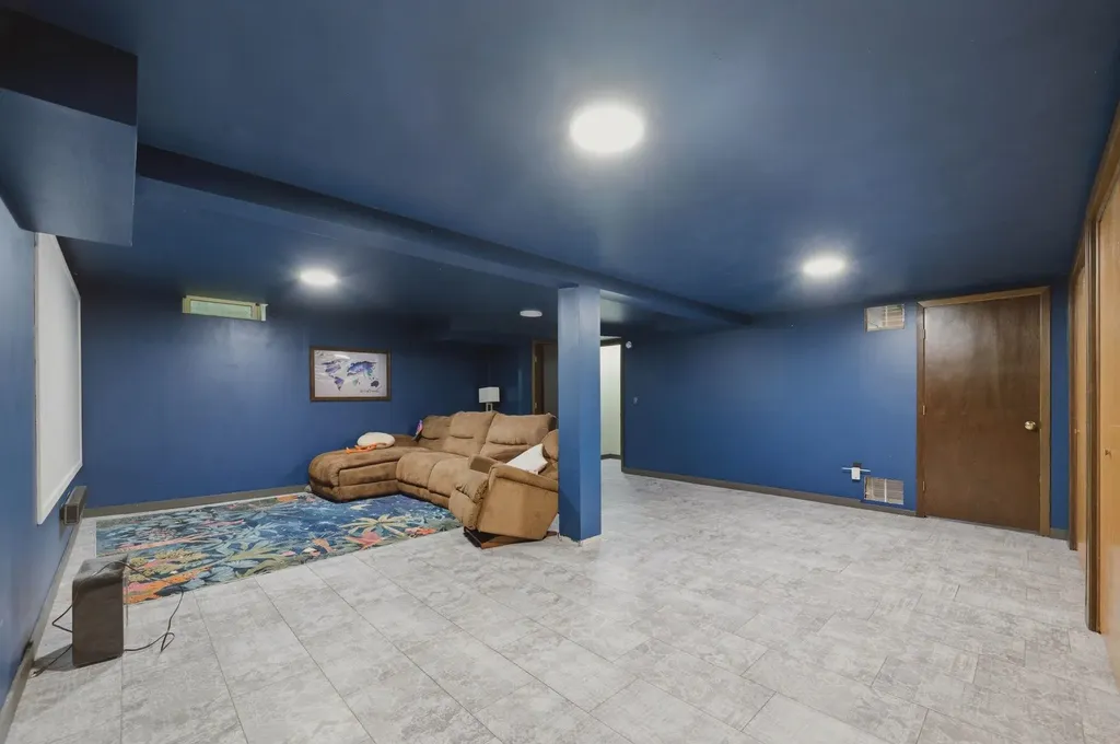 2405 N Redbud Lane Wichita KS 67204