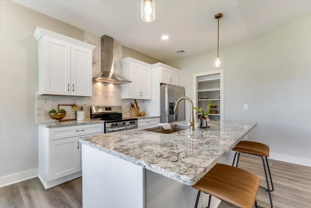 4304 N Sunny Court Wichita KS 67205