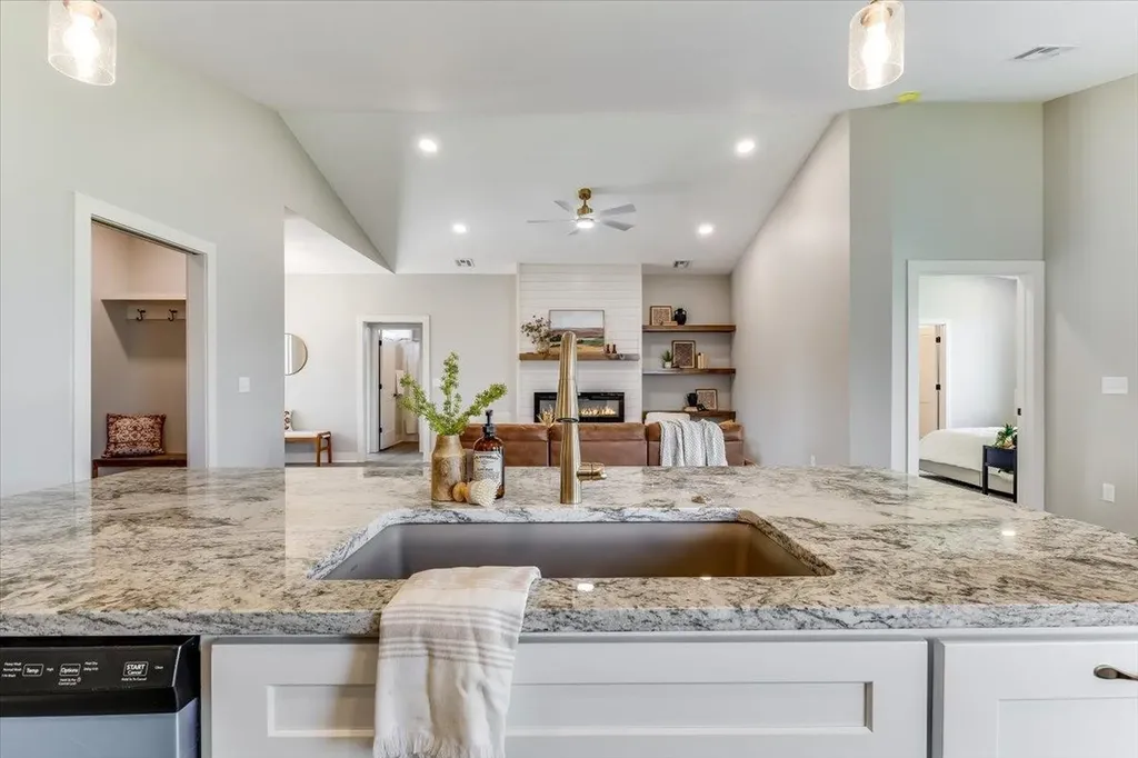 4304 N Sunny Court Wichita KS 67205