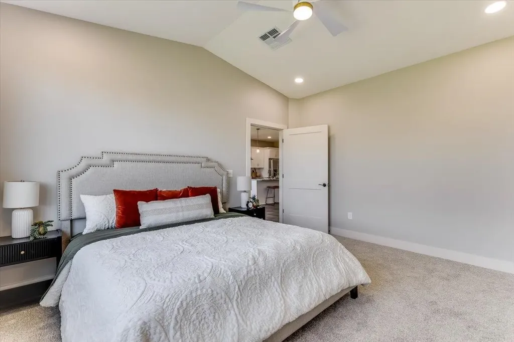 4304 N Sunny Court Wichita KS 67205