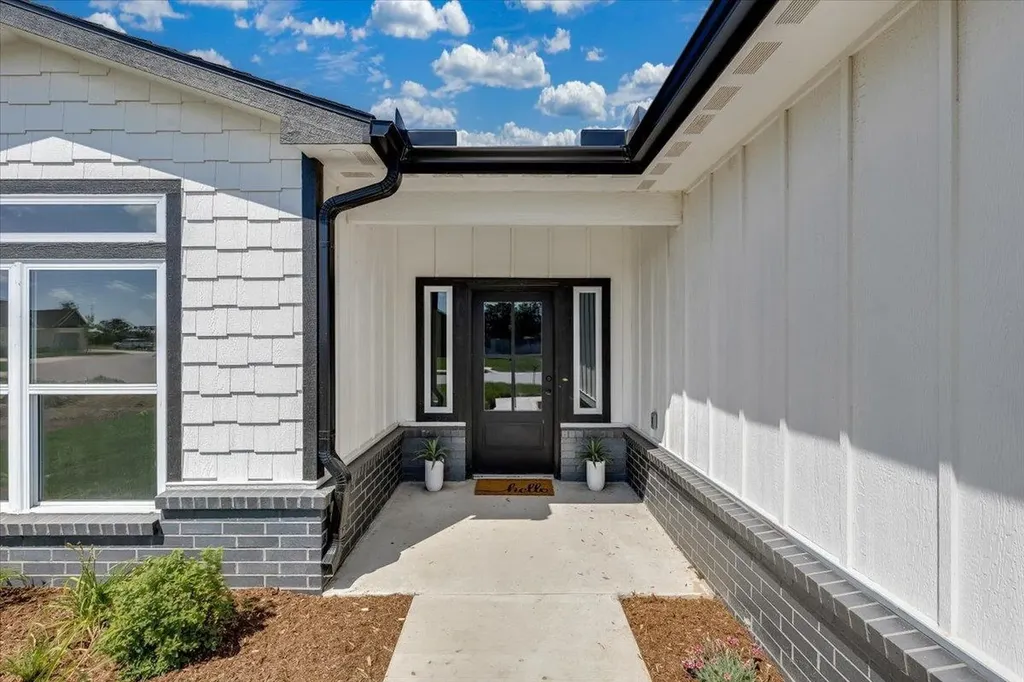 4304 N Sunny Court Wichita KS 67205