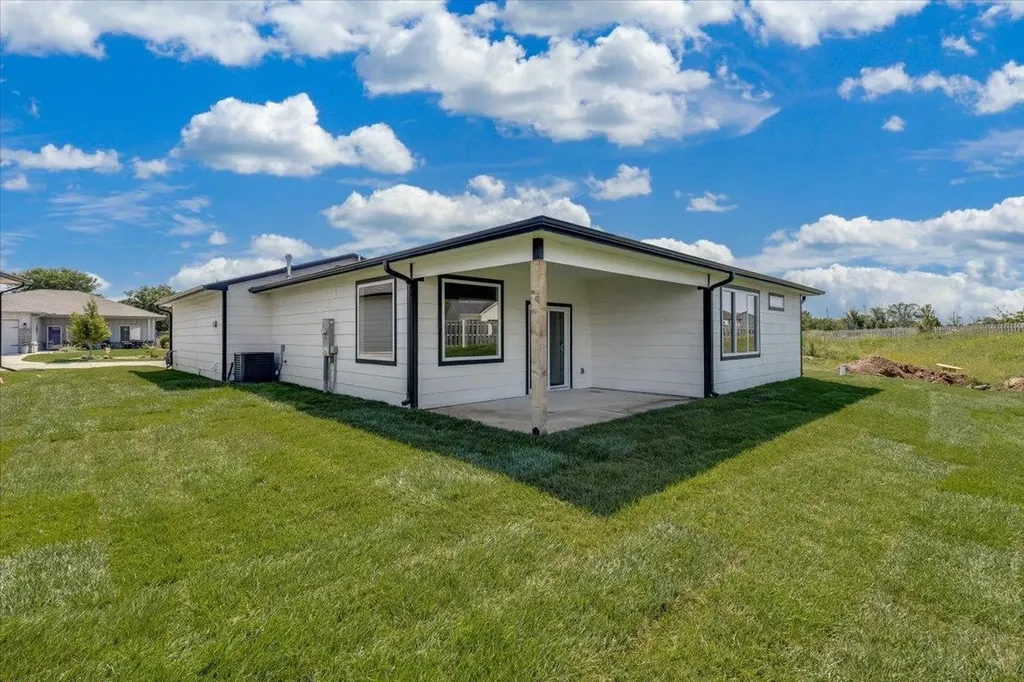 4304 N Sunny Court Wichita KS 67205
