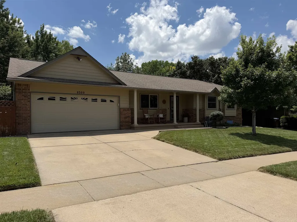 6509 E Danbury Street Bel Aire KS 67226