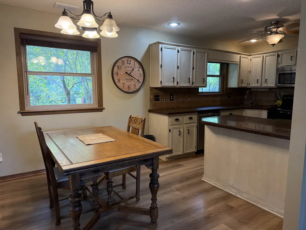 6509 E Danbury Street Bel Aire KS 67226