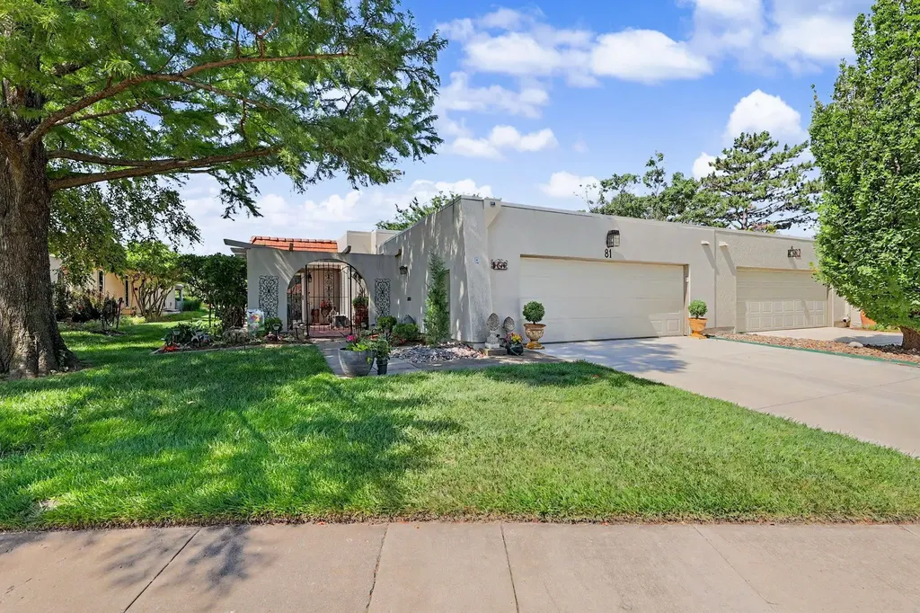 81 E Via Verde Street Wichita KS 67230