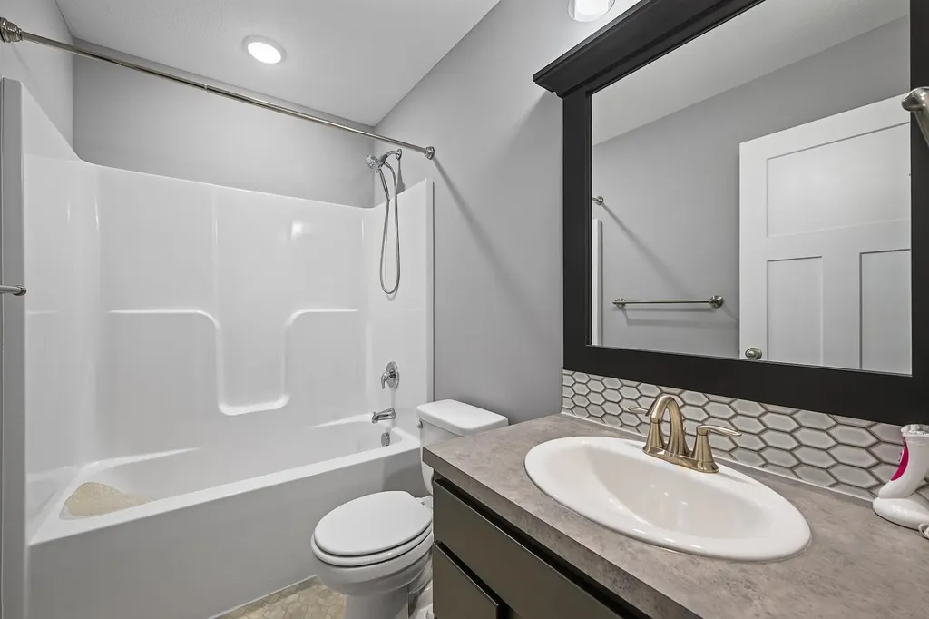 10567 W Sondra Court Maize KS 67101-4122