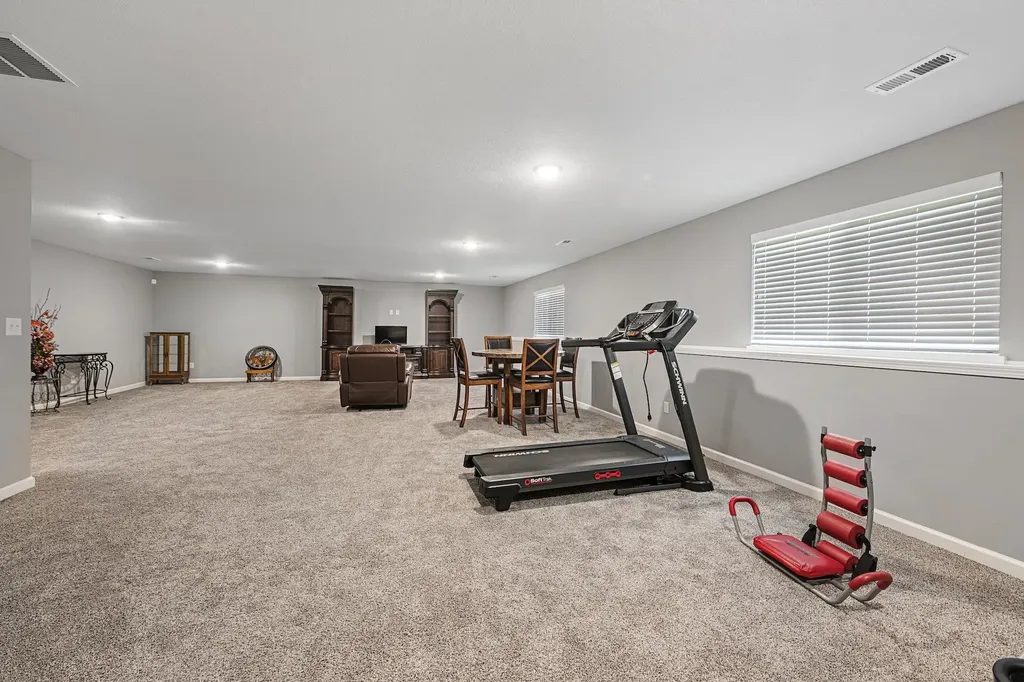 10567 W Sondra Court Maize KS 67101-4122