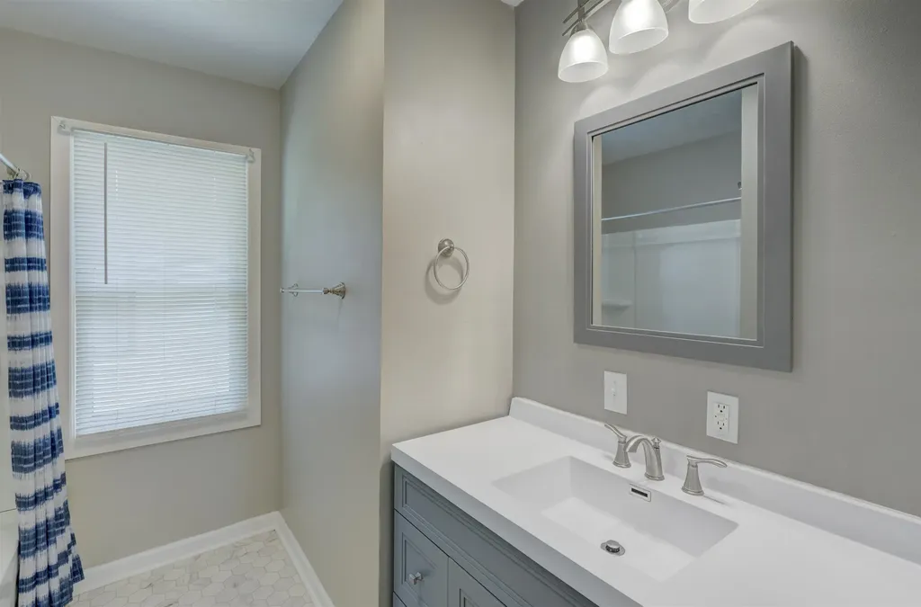 1431 N 3rd Arkansas City KS 67005