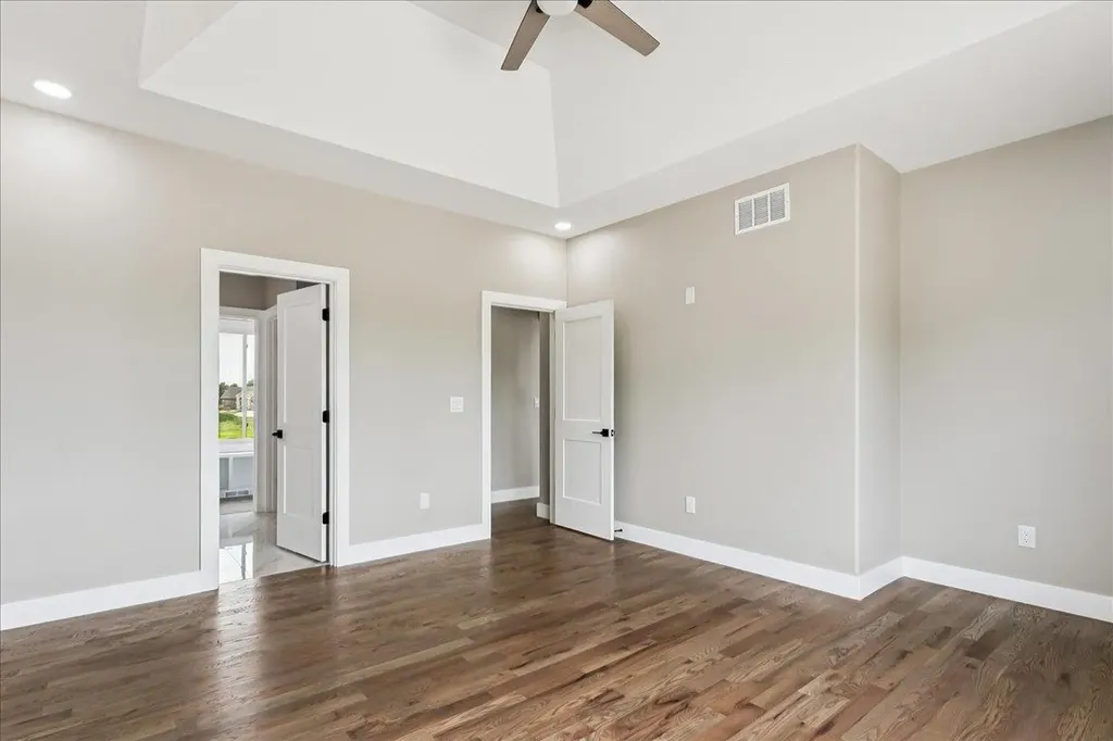 3502 S Bluelake Court Wichita KS 67215