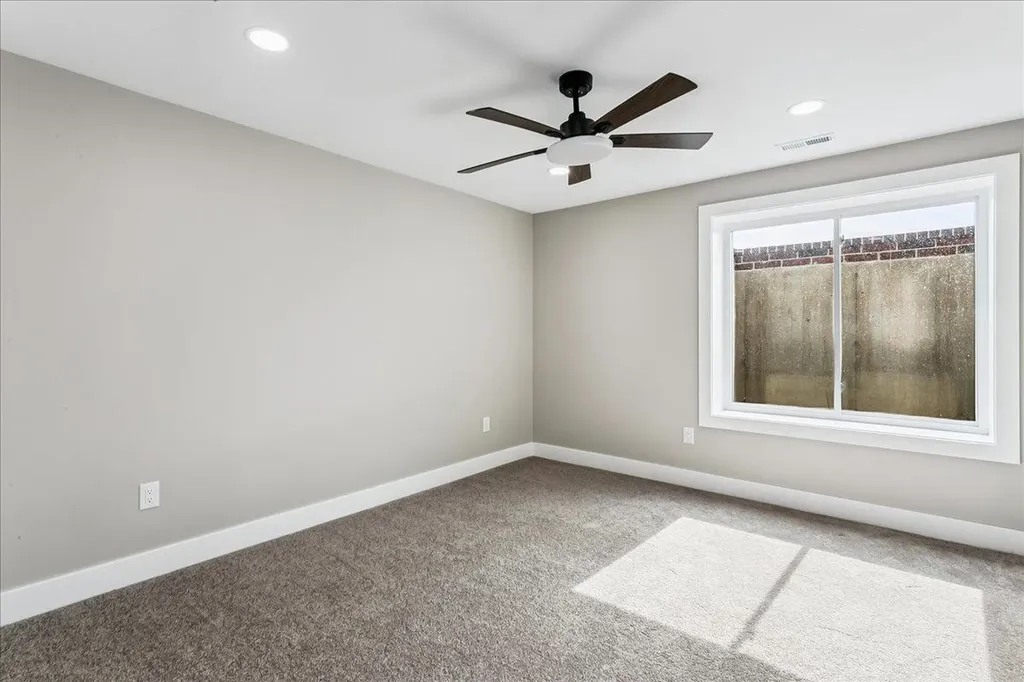 3502 S Bluelake Court Wichita KS 67215