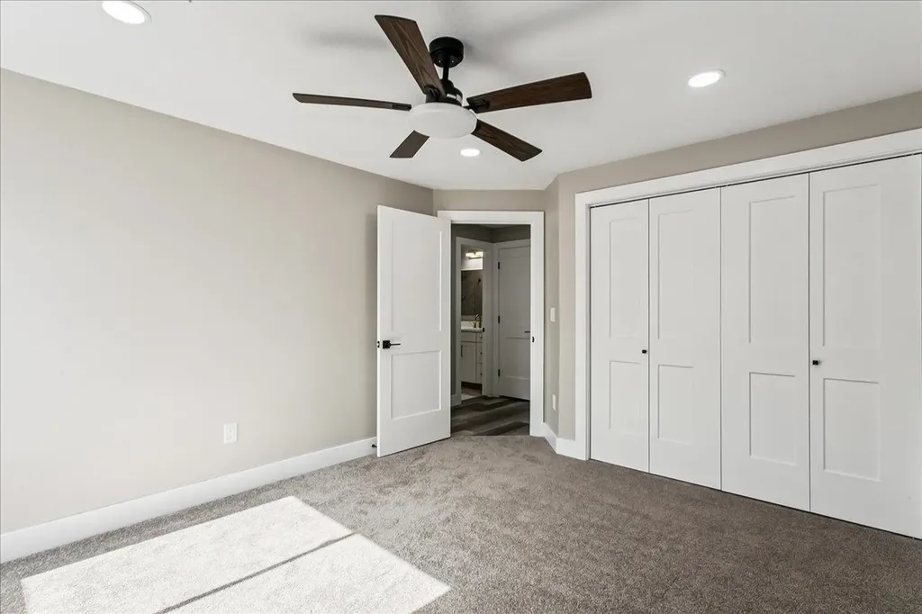 3502 S Bluelake Court Wichita KS 67215