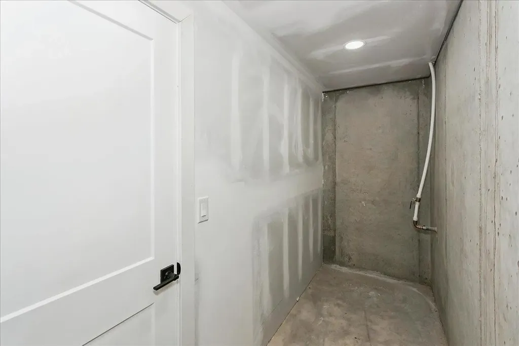 3502 S Bluelake Court Wichita KS 67215