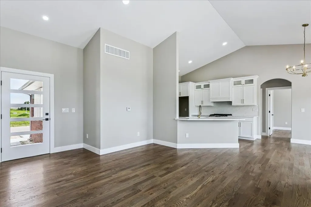 3502 S Bluelake Court Wichita KS 67215