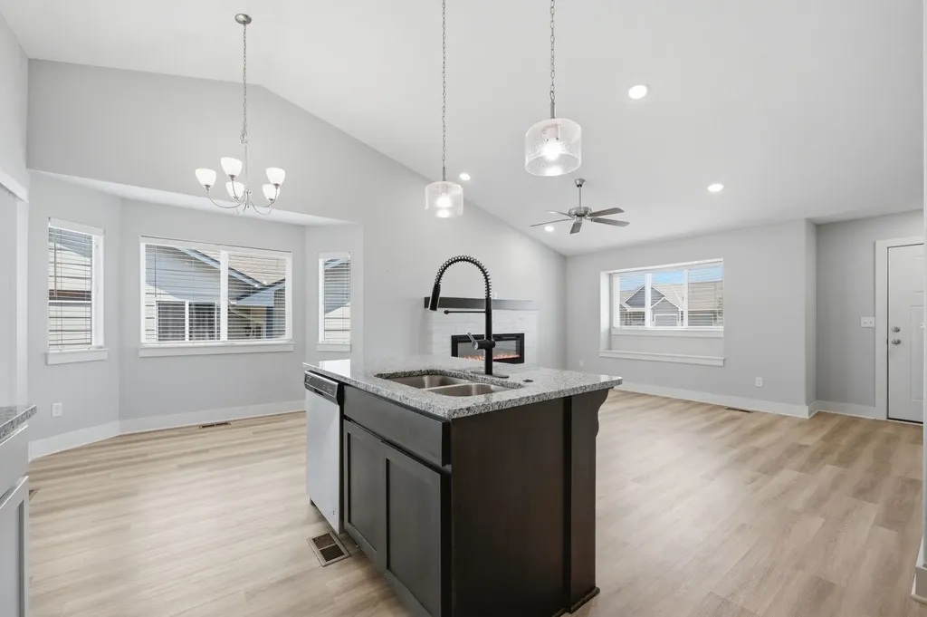 3031 N Susan Lane Mulvane KS 67110