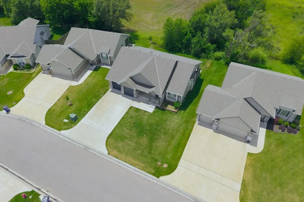 3031 N Susan Lane Mulvane KS 67110