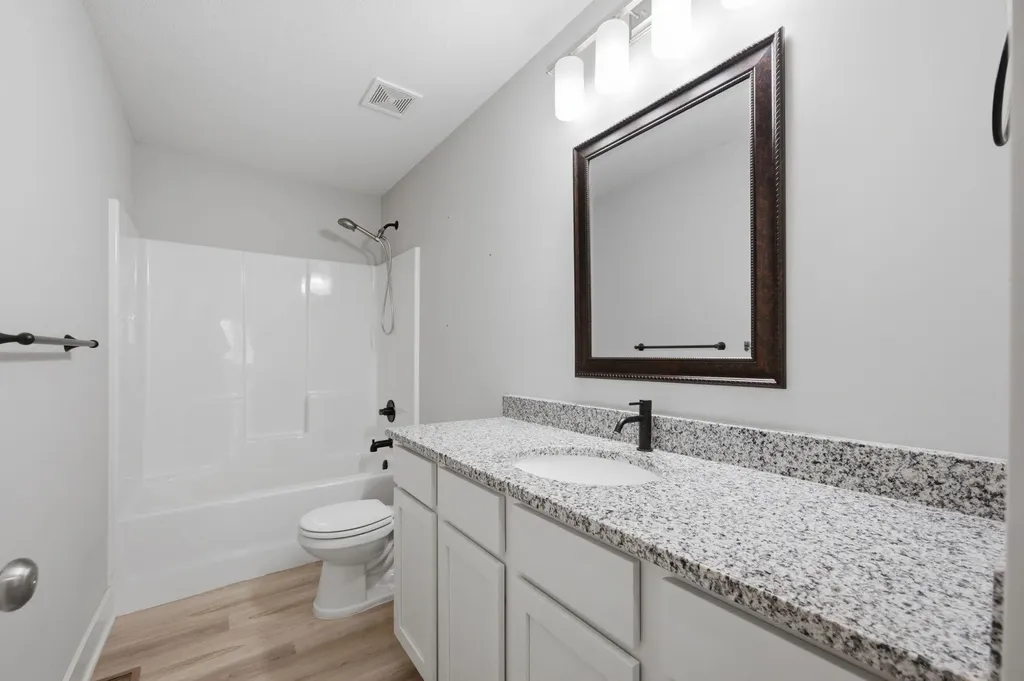 3031 N Susan Lane Mulvane KS 67110