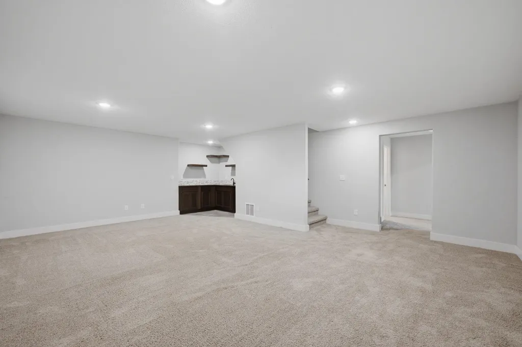 3031 N Susan Lane Mulvane KS 67110
