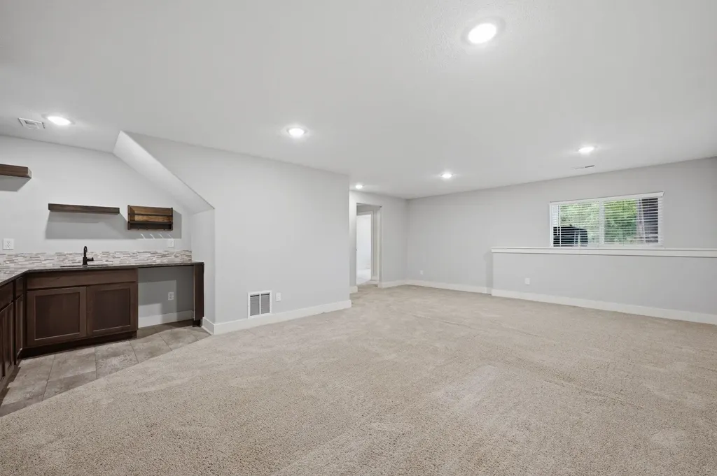 3031 N Susan Lane Mulvane KS 67110