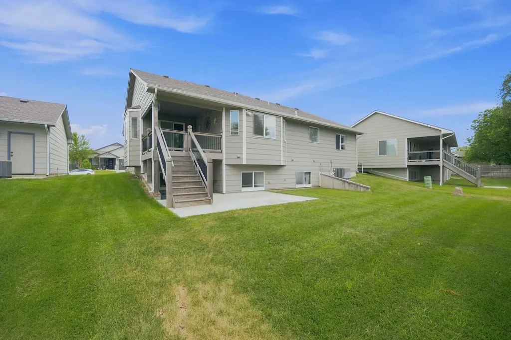 3031 N Susan Lane Mulvane KS 67110