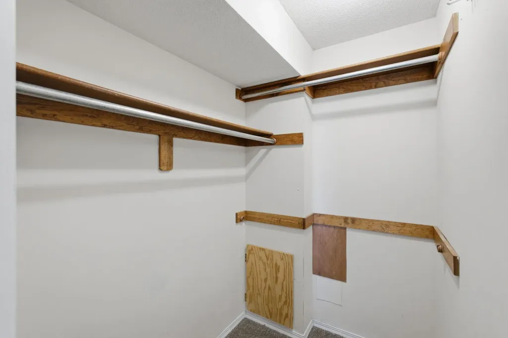 218 E Oak Meadows Road Derby KS 67037